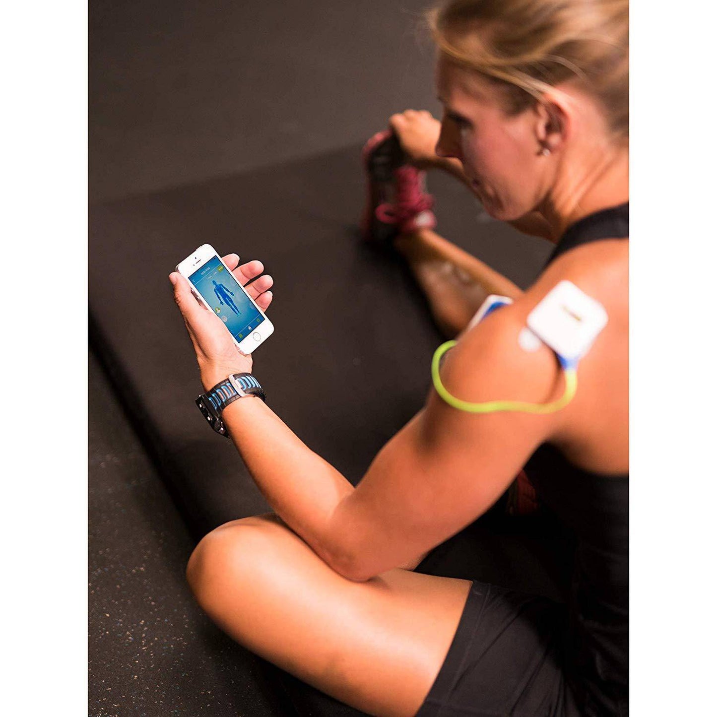 AccuReliefTM Wireless Pain Relief Device With Remote and Mobile App